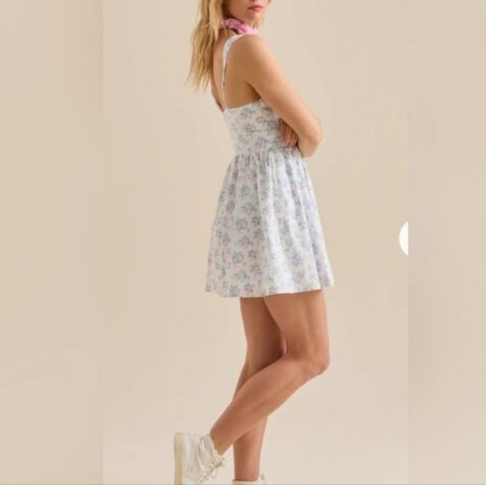 Altar'd State NWT Karah Floral Milkmaid Dress White Pink Blue L